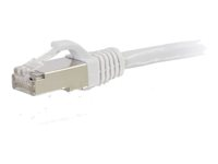 C2G Cat6a Booted Shielded (STP) Network Patch Cable - Cable de interconexión - RJ-45 (M) a RJ-45 (M) - 30 cm - STP - CAT 6a - moldeado, sin enganches, trenzado - blanco 89933